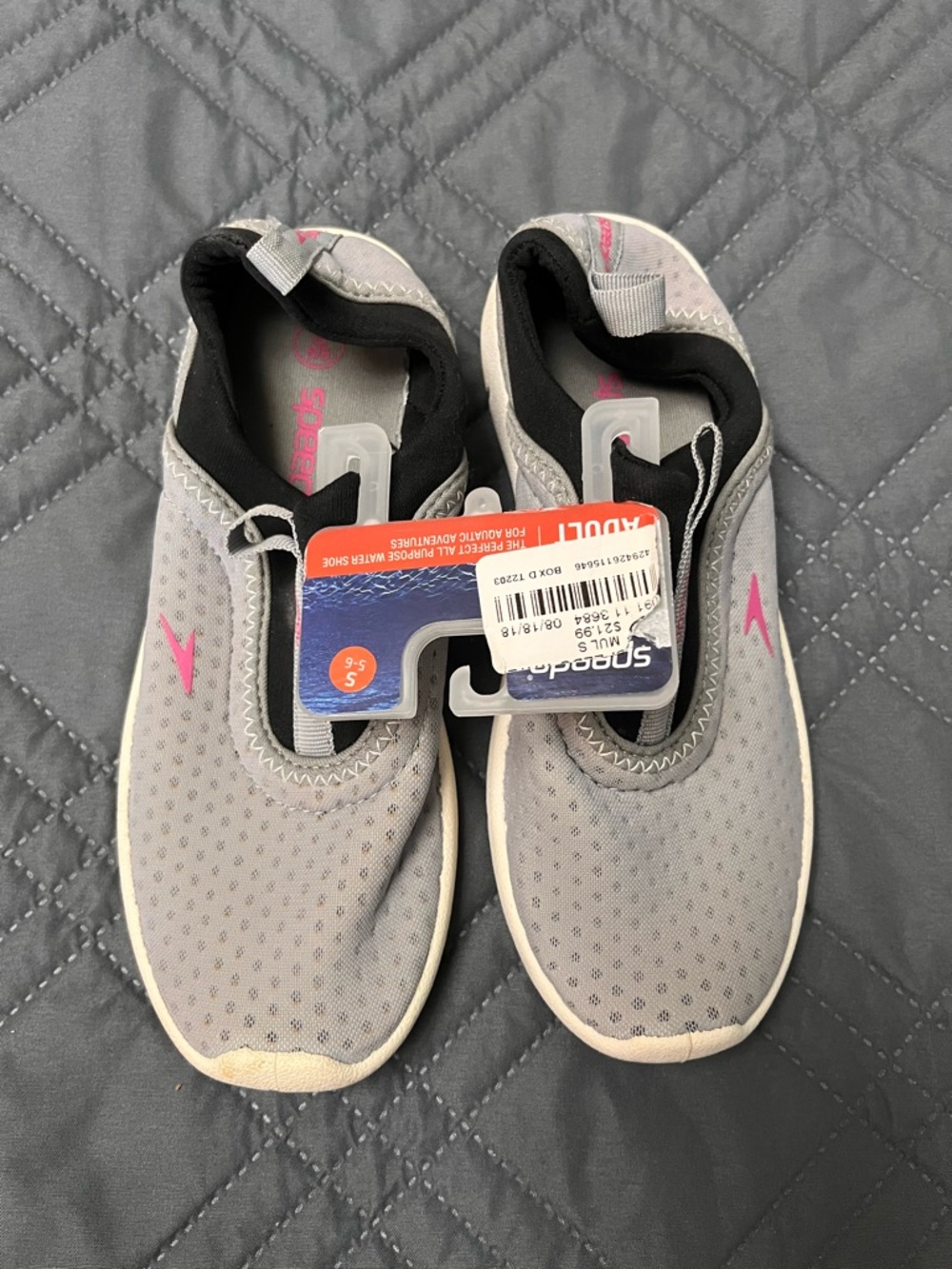 Speedo Water Shoes - Size 5-6